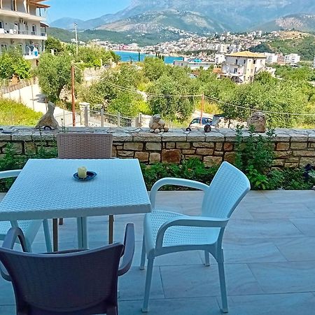 Artur Apartments Химар Екстериор снимка
