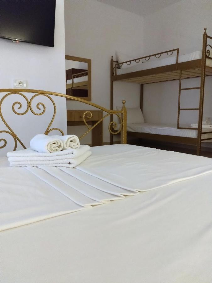 Artur Apartments Химар Екстериор снимка