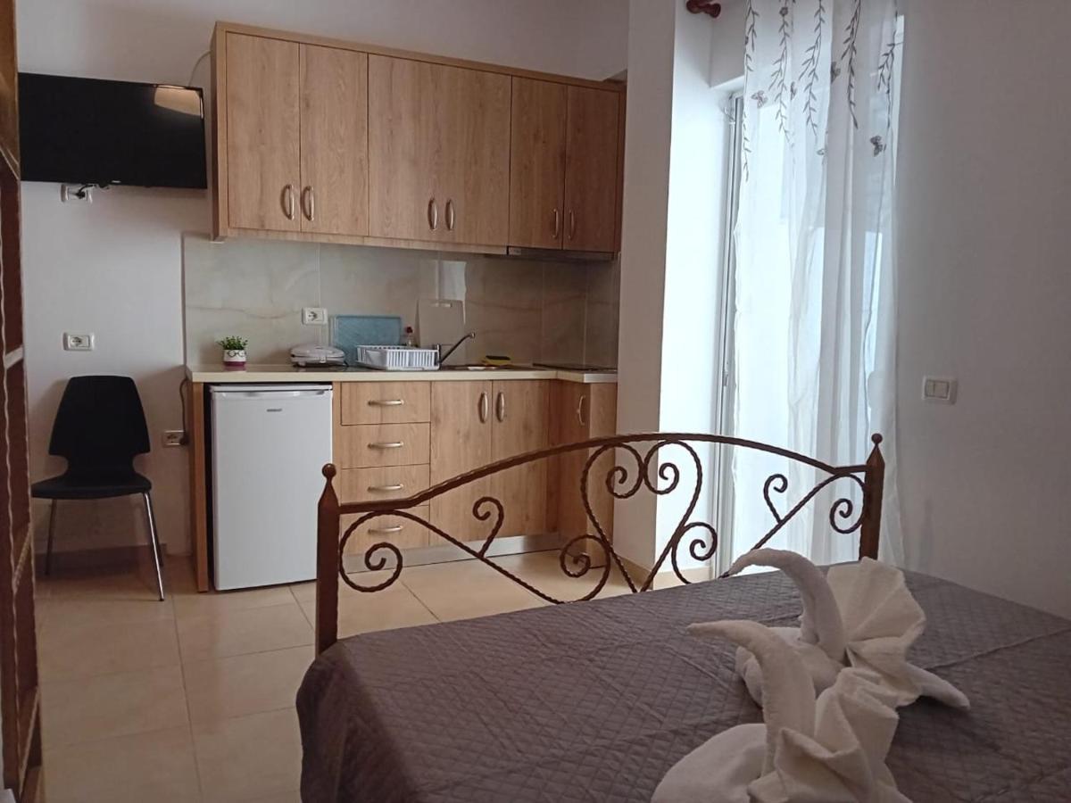 Artur Apartments Химар Екстериор снимка