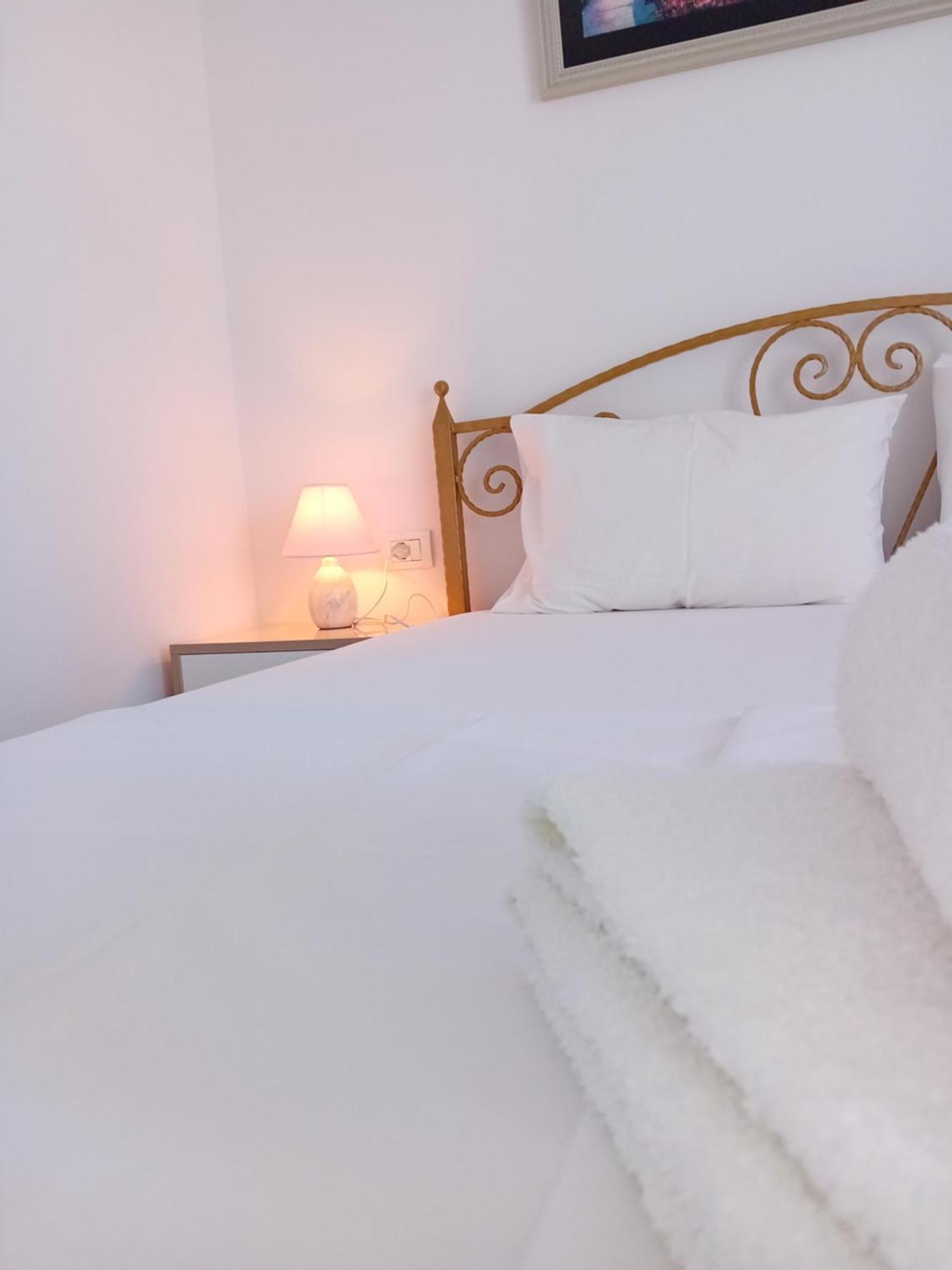 Artur Apartments Химар Екстериор снимка