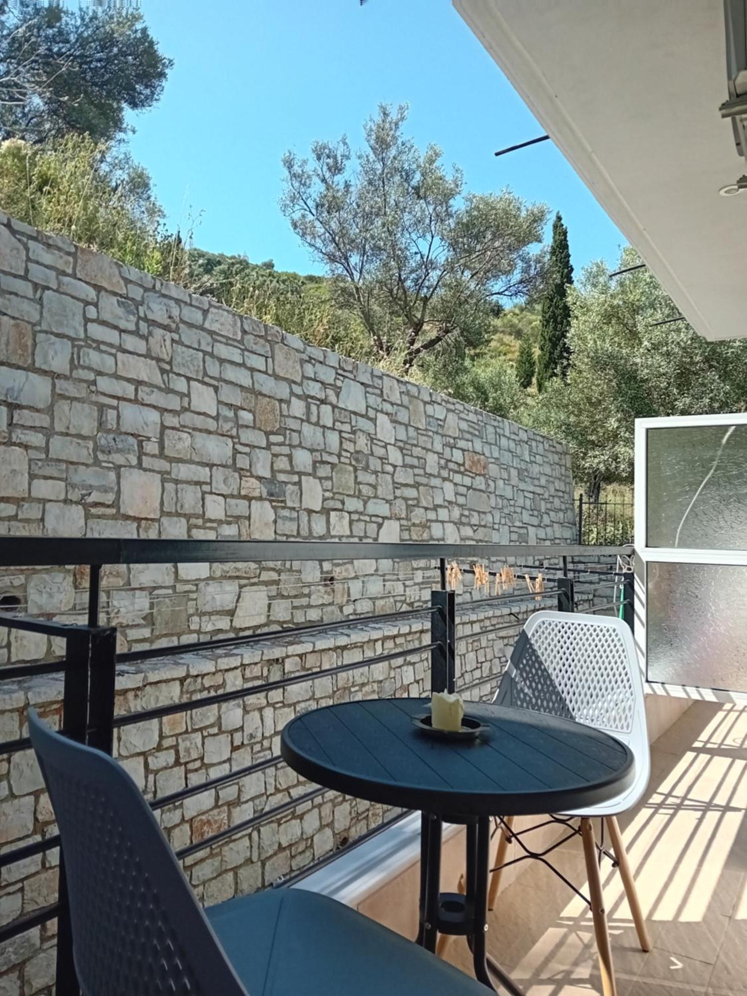 Artur Apartments Химар Стая снимка