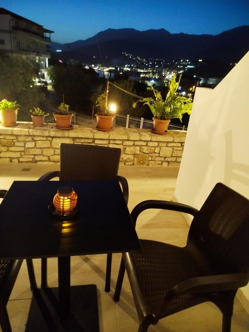 Artur Apartments Химар Стая снимка